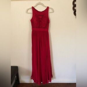 Long red dress with bra pads
